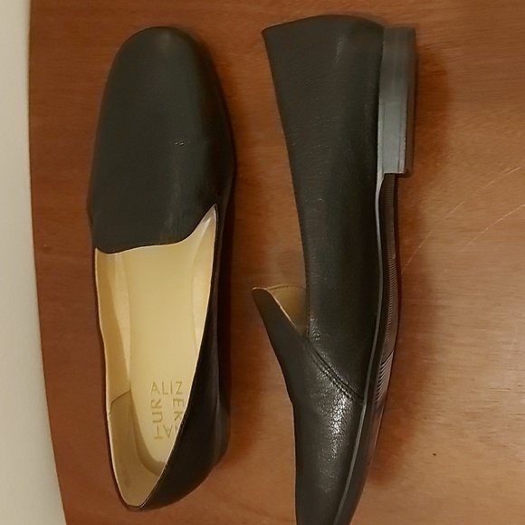 Naturalizer Emiline Slip-On Loafer - Picture 3 of 7